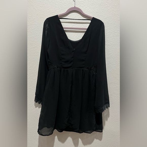 Doe & Rae Black Lace Trim Long Sleeve Mini Dress Size L Sheer Overlay - Picture 4 of 11